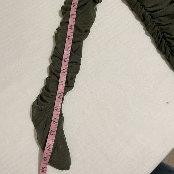 Fashion Nova Paparazzi Ruched Dress Size Small Club Party Holiday Bodycon Baddie - Picture 6 of 9